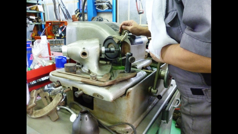 バイクのバルブ研磨