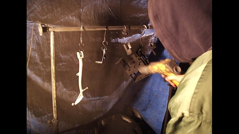 バイク小物類の粉体塗装